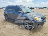 2011 Toyota RAV4 photo