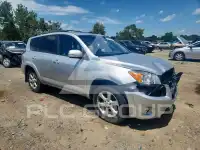 2011 Toyota RAV4 фото
