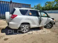 2011 Toyota RAV4 photo