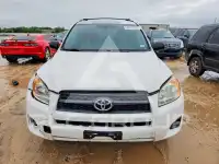 2011 Toyota RAV4 photo