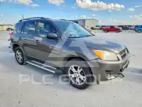 2011 Toyota RAV4 photo