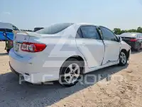2011 Toyota COROLLA фото