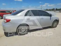 2011 Toyota COROLLA фото