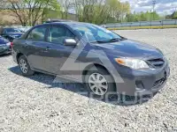 2011 Toyota COROLLA фото