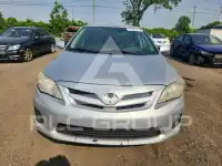 2011 Toyota COROLLA фото