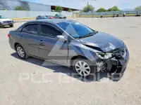 2011 Toyota COROLLA фото