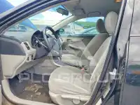 2011 Toyota COROLLA фото