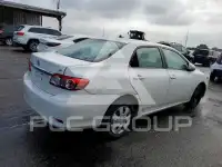 2011 Toyota COROLLA фото