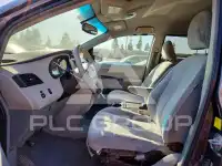 2011 Toyota SIENNA фото