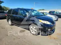 2011 Toyota SIENNA фото