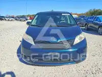 2011 Toyota SIENNA фото