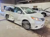 2011 Toyota SIENNA фото