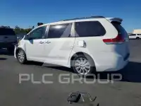 2011 Toyota SIENNA photo