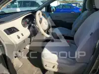 2011 Toyota SIENNA фото