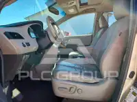 2011 Toyota SIENNA photo