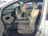 2011 Toyota SIENNA фото
