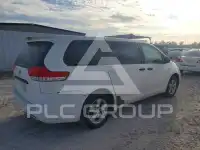 2011 Toyota SIENNA фото