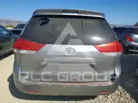 2011 Toyota SIENNA фото