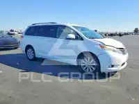 2011 Toyota SIENNA photo