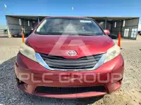 2011 Toyota SIENNA фото