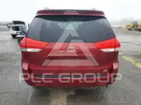 2011 Toyota SIENNA фото