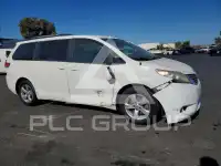 2011 Toyota SIENNA фото
