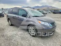 2011 Toyota SIENNA photo