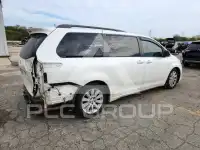 2011 Toyota SIENNA фото