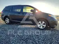 2011 Toyota SIENNA фото