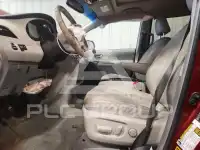 2011 Toyota SIENNA фото
