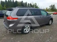2011 Toyota SIENNA фото