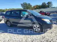 2011 Toyota SIENNA фото