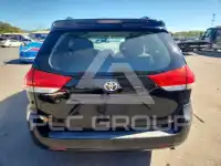 2011 Toyota SIENNA фото