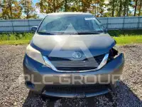 2011 Toyota SIENNA фото