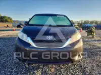 2011 Toyota SIENNA фото