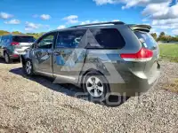 2011 Toyota SIENNA фото