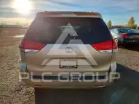 2011 Toyota SIENNA фото
