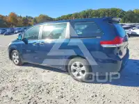 2011 Toyota SIENNA фото