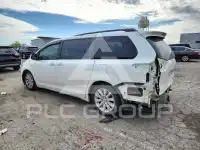 2011 Toyota SIENNA фото
