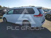 2011 Toyota SIENNA фото