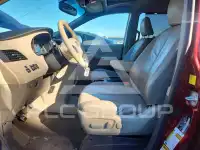 2011 Toyota SIENNA photo