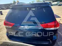 2011 Toyota SIENNA photo