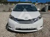 2011 Toyota SIENNA фото