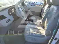 2011 Toyota SIENNA фото