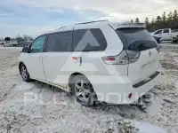 2011 Toyota SIENNA photo