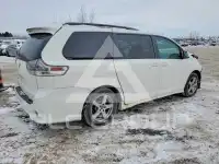2011 Toyota SIENNA photo