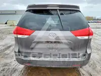 2011 Toyota SIENNA photo
