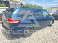 2011 Toyota SIENNA фото