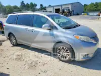 2011 Toyota SIENNA фото
