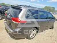 2011 Toyota SIENNA фото
